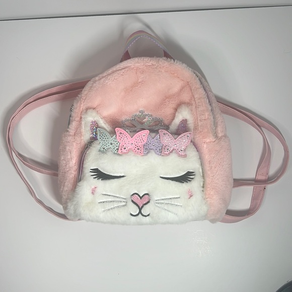 Toddler kitty 🐈⬛ fuzzy backpack 🎒 with front zipper and adjustable straps - Picture 1 of 4